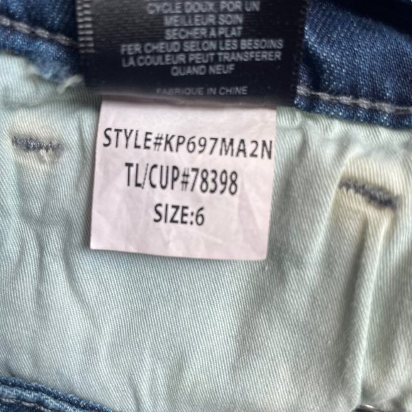 Kut From The Kloth Farrah Baby Bootcut Mid-Rise Jean Size 6 Inseam 28.5" - Picture 11 of 11